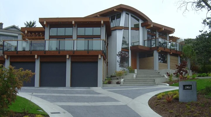 4 Reasons to Invest in Home Automation