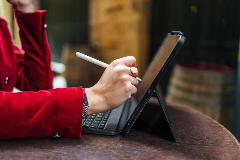 From Pen to Pixel: The Evolution of Signatures in the Digital Age